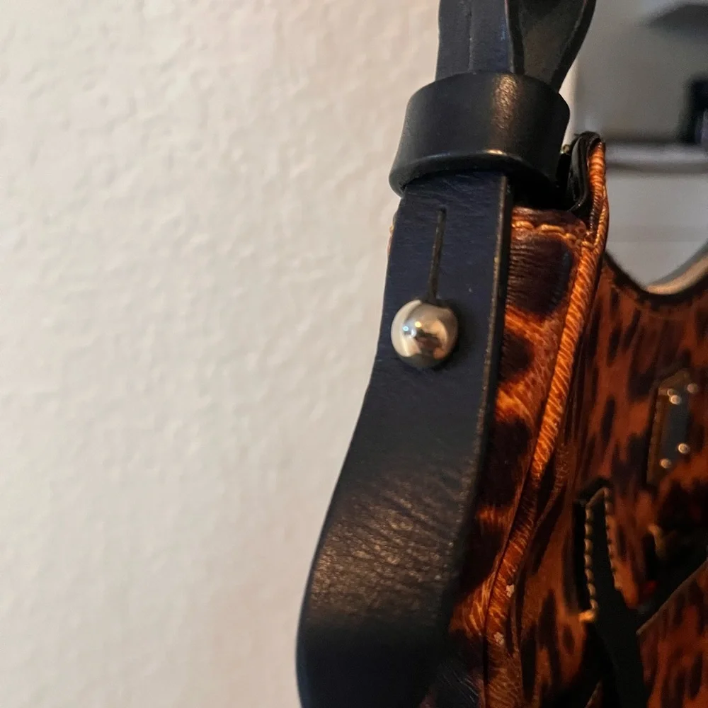 Limited edition DOONEY & BOURKE Leopard Print Shoulder hobo Bag - Picture 6 of 11